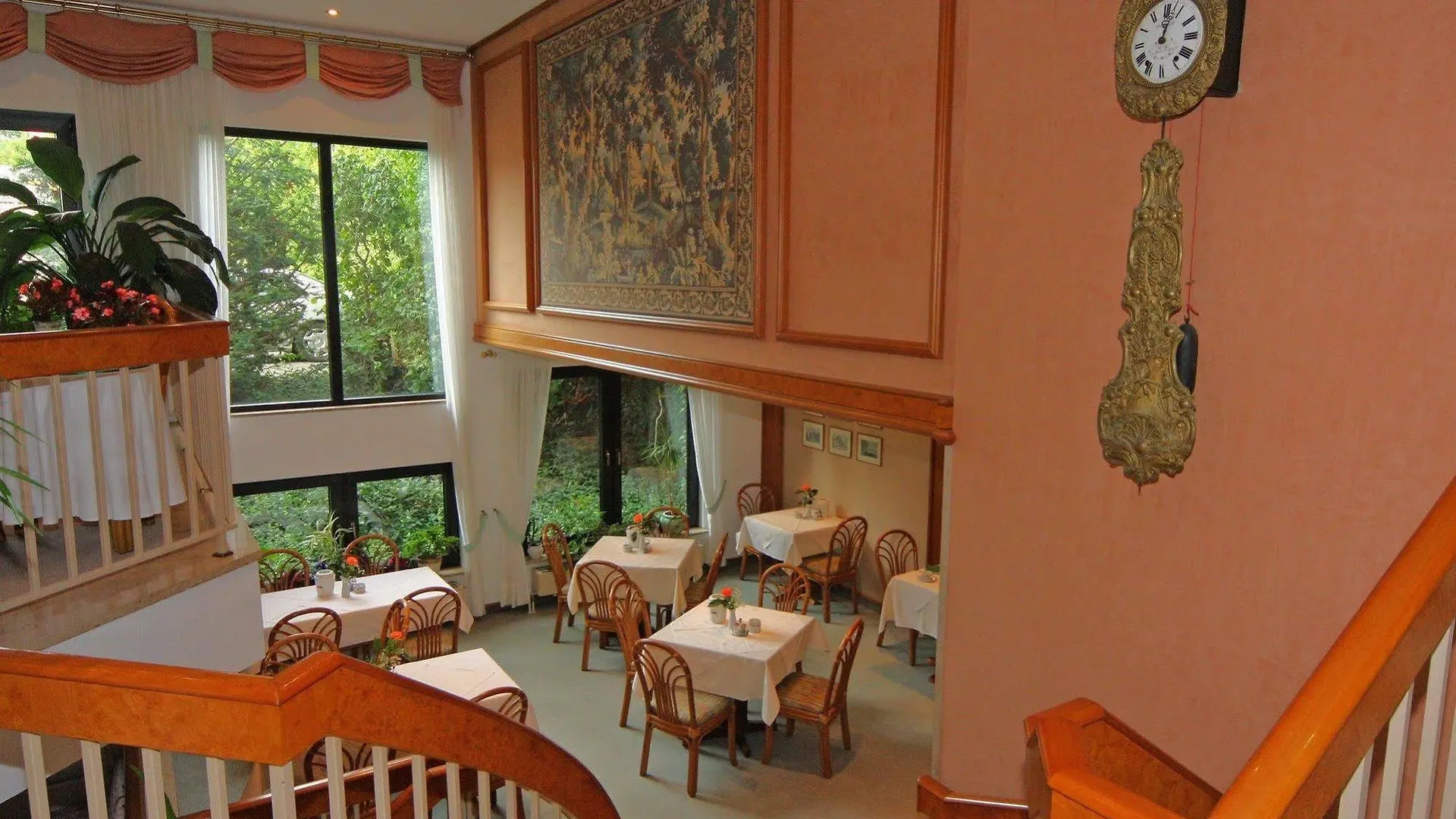 Hotel Cristal Neurenberg 3*,  Duitsland